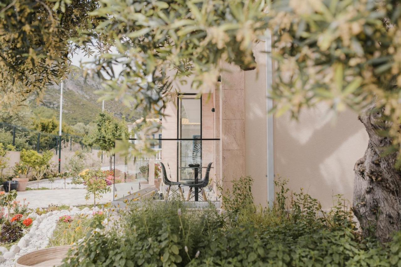 Vila Natali Himarë Exterior foto